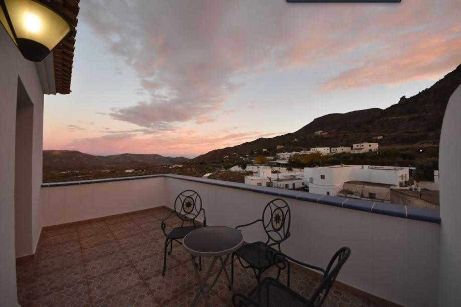 Hotel Montesion Luz Del Desierto Lucainena de las Torres Eksteriør bilde